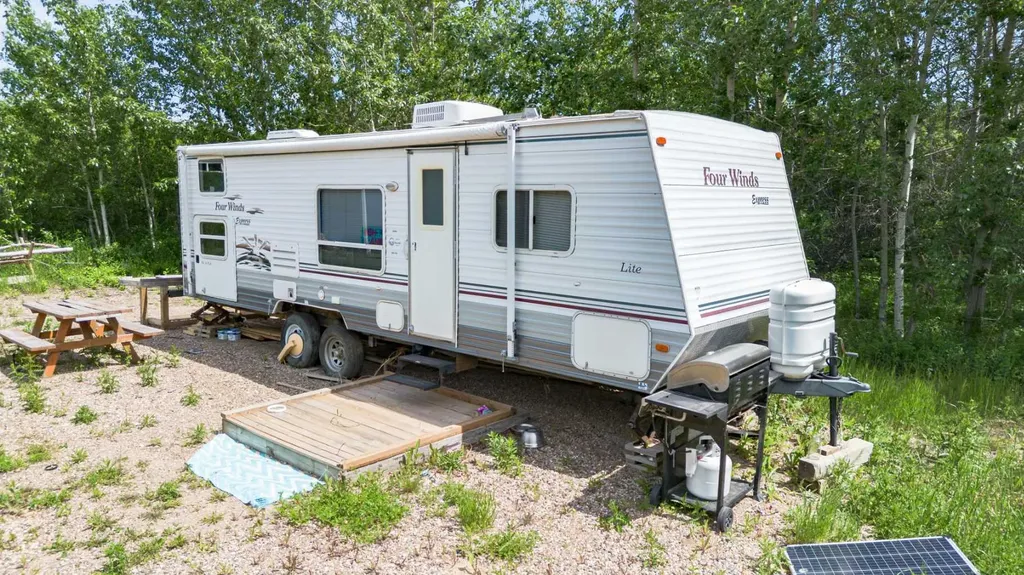 5 Mackenzie Way White Sands AB T0C 3B0
