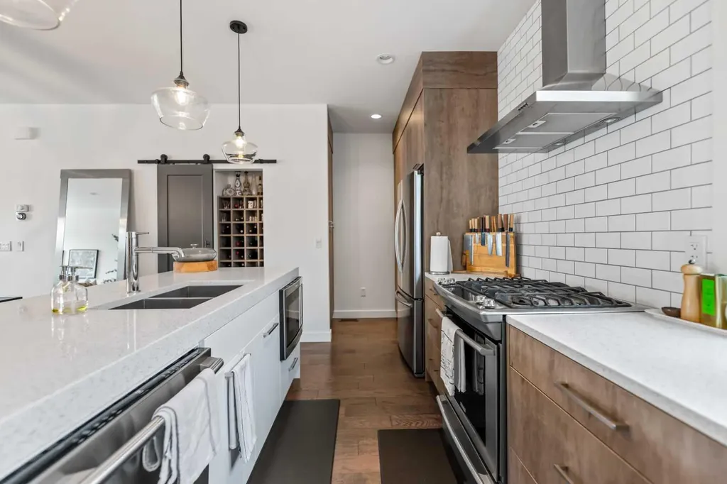 3040 Parkdale Boulevard NW Calgary AB T2N 5B3