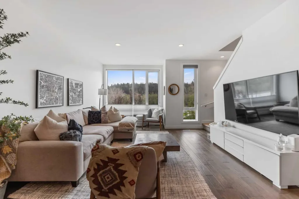 3040 Parkdale Boulevard NW Calgary AB T2N 5B3