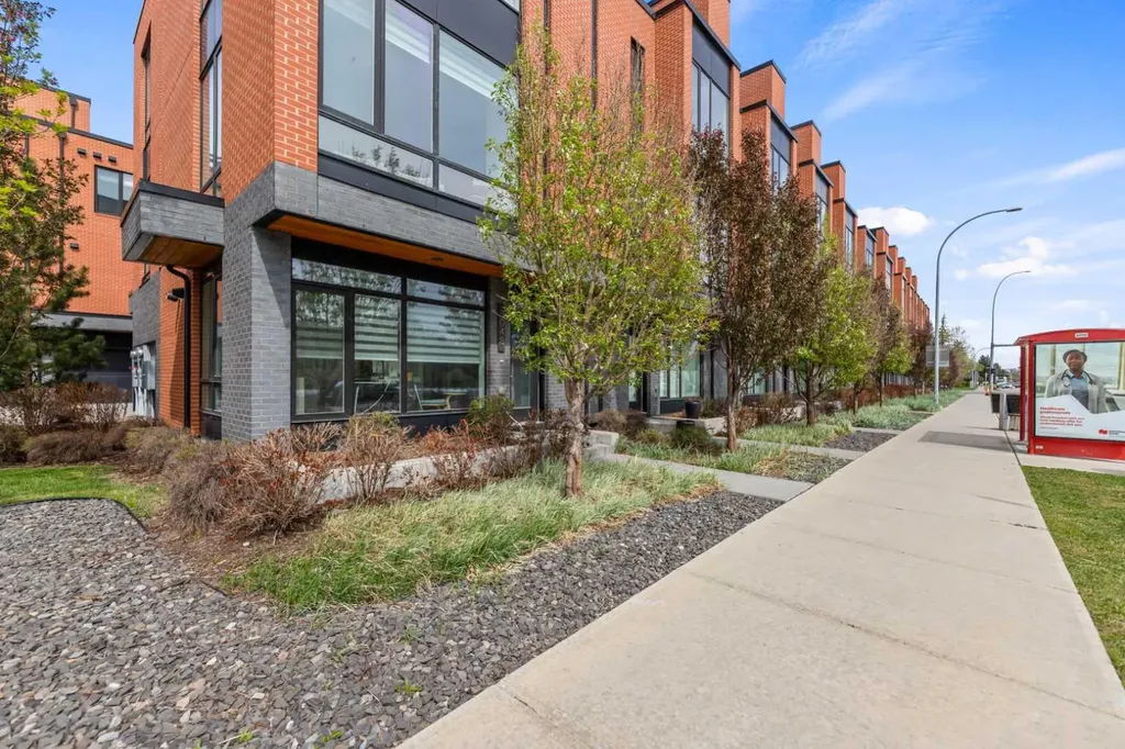 3040 Parkdale Boulevard NW Calgary AB T2N 5B3