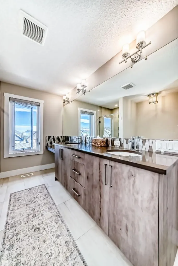 68 Mahogany Gardens SE Calgary AB T3M 2S2