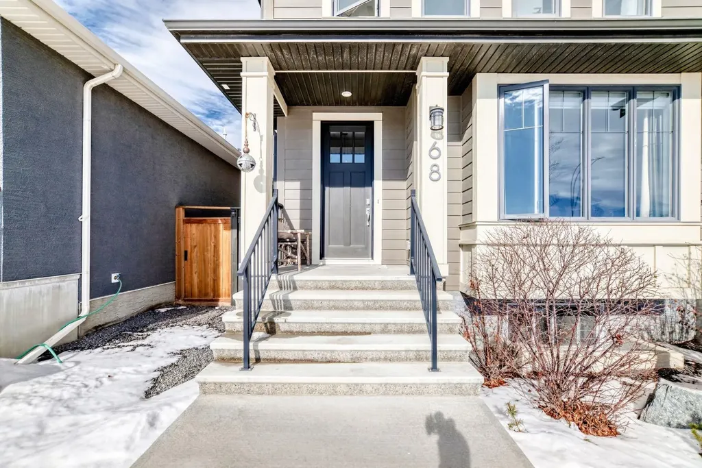 68 Mahogany Gardens SE Calgary AB T3M 2S2