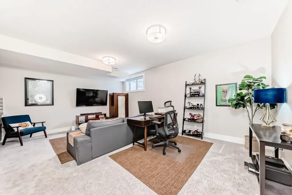 68 Mahogany Gardens SE Calgary AB T3M 2S2