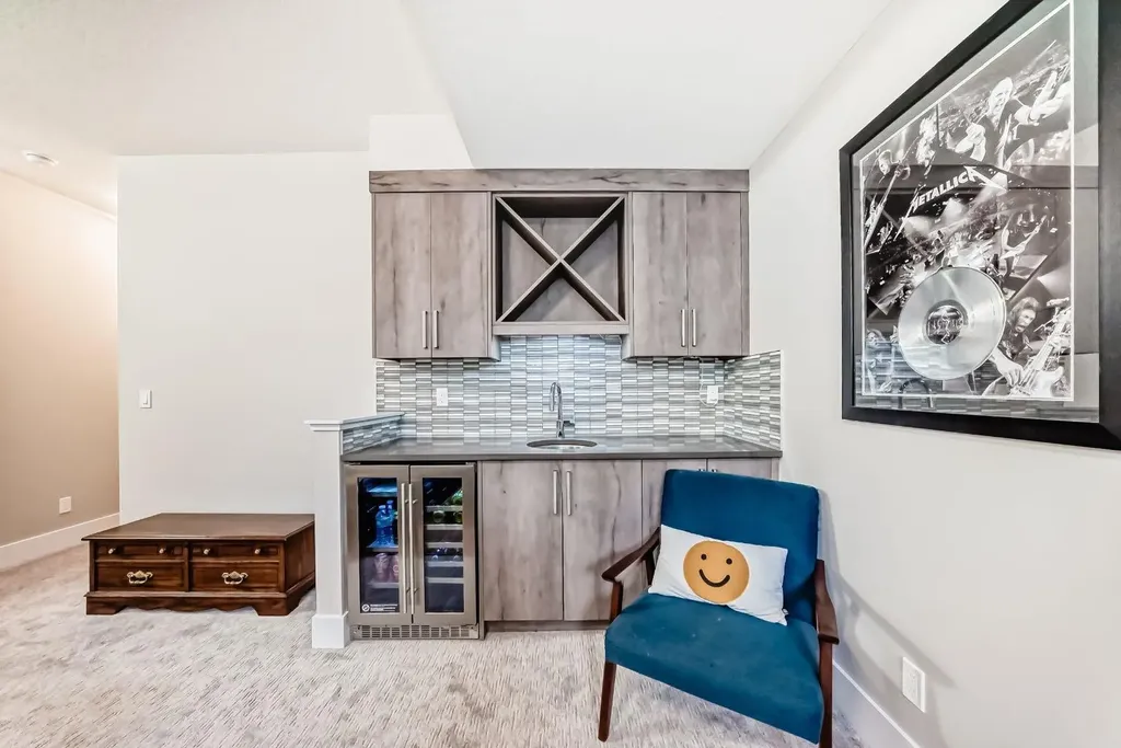 68 Mahogany Gardens SE Calgary AB T3M 2S2