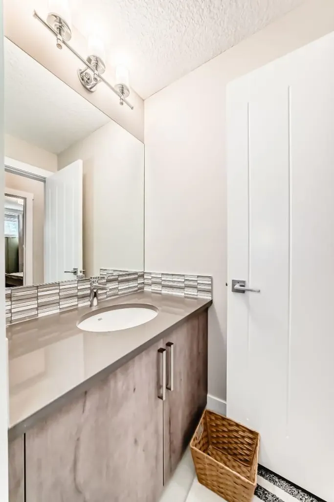 68 Mahogany Gardens SE Calgary AB T3M 2S2