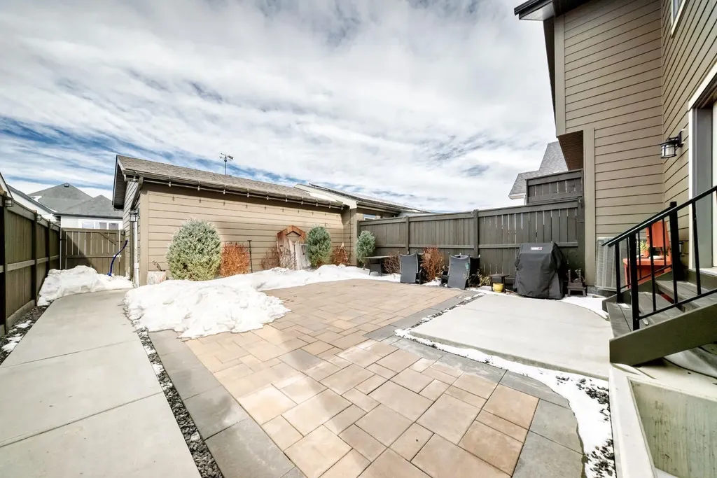 68 Mahogany Gardens SE Calgary AB T3M 2S2