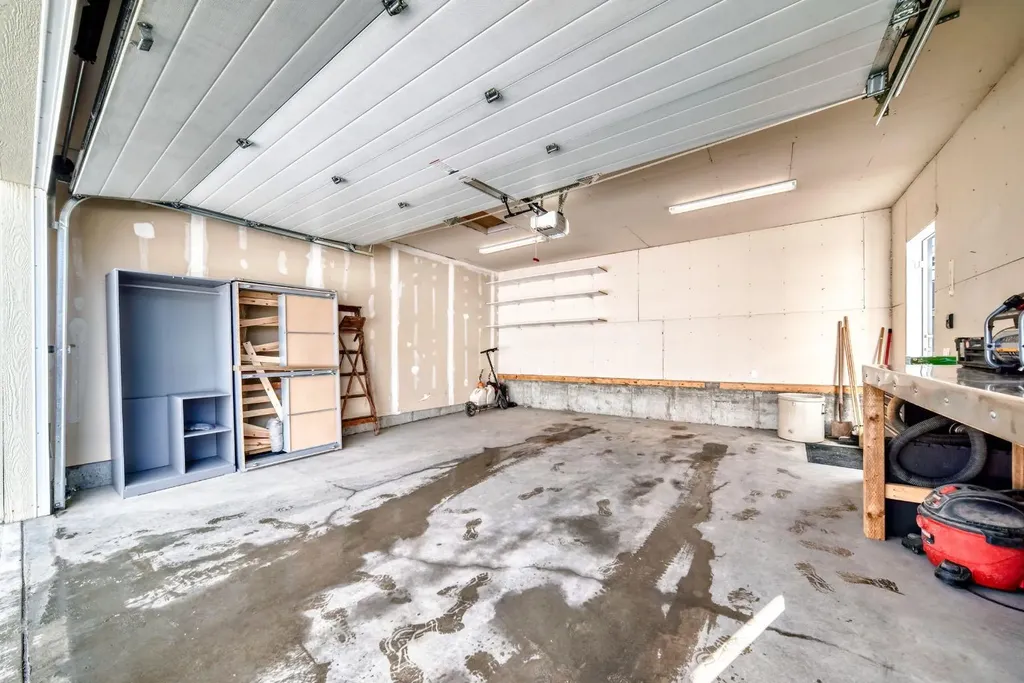 68 Mahogany Gardens SE Calgary AB T3M 2S2