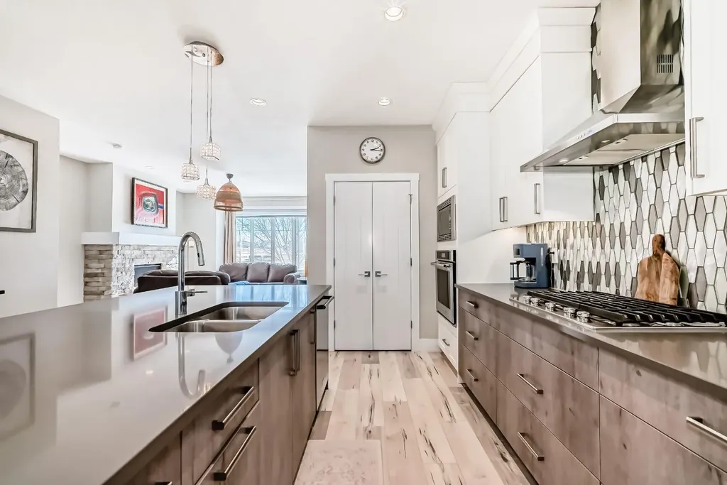 68 Mahogany Gardens SE Calgary AB T3M 2S2