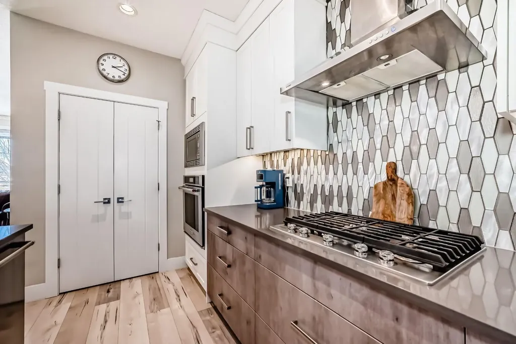 68 Mahogany Gardens SE Calgary AB T3M 2S2