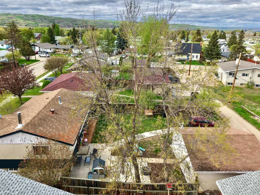 8515 97 Street Peace River AB T8S 1G4