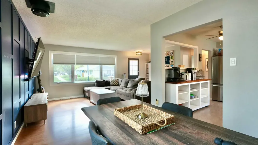 8515 97 Street Peace River AB T8S 1G4