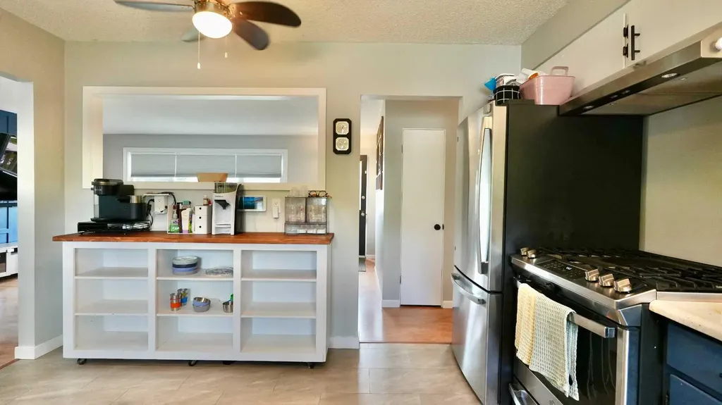 8515 97 Street Peace River AB T8S 1G4