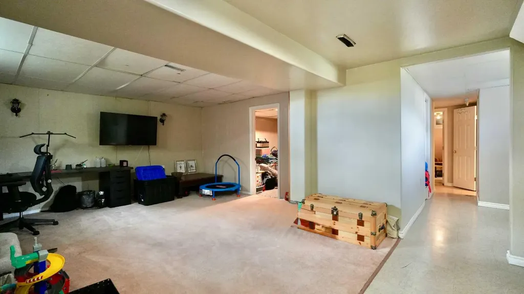 8515 97 Street Peace River AB T8S 1G4