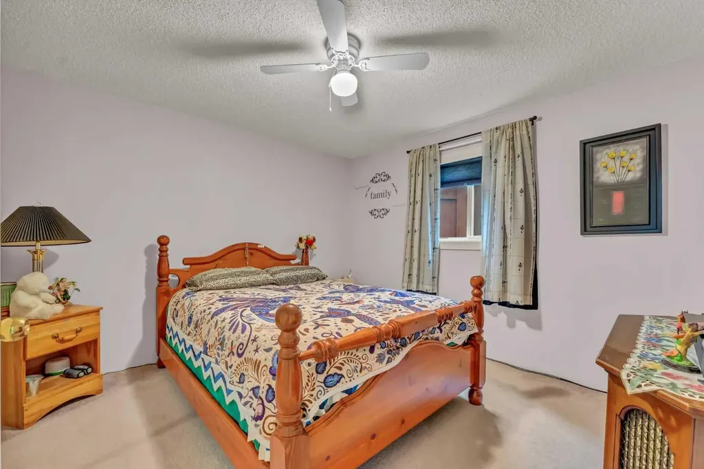 2121 Hull Way NE Medicine Hat AB T1C 1R9