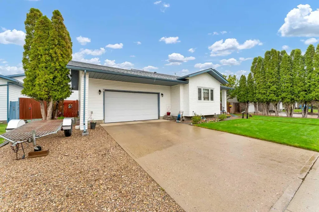 2121 Hull Way NE Medicine Hat AB T1C 1R9