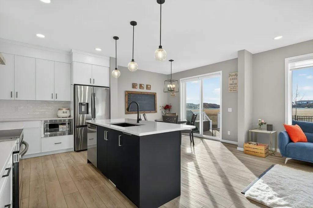 665 Creekmill Court SW Airdrie AB T4B 5J8