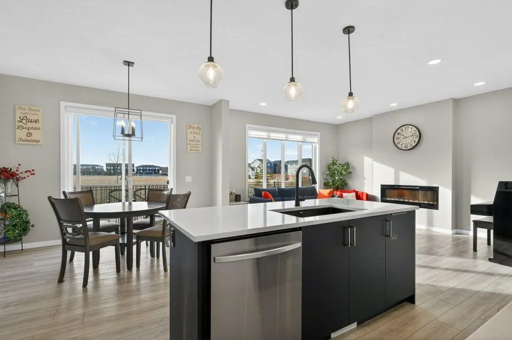 665 Creekmill Court SW Airdrie AB T4B 5J8