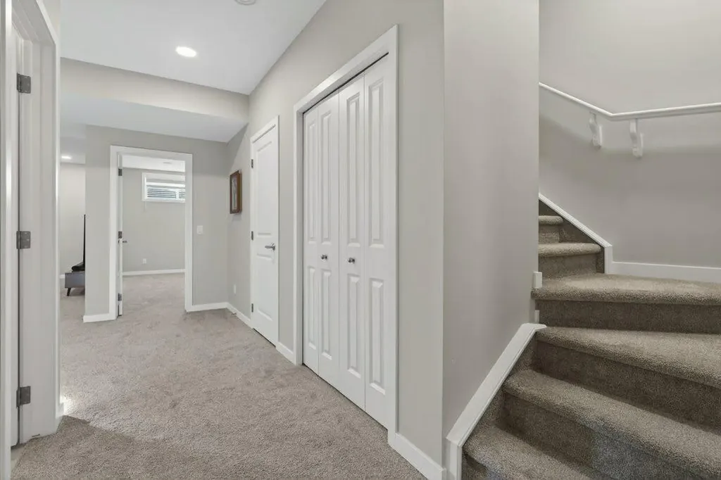 665 Creekmill Court SW Airdrie AB T4B 5J8
