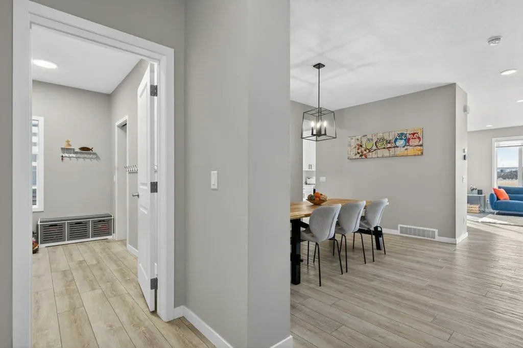 665 Creekmill Court SW Airdrie AB T4B 5J8