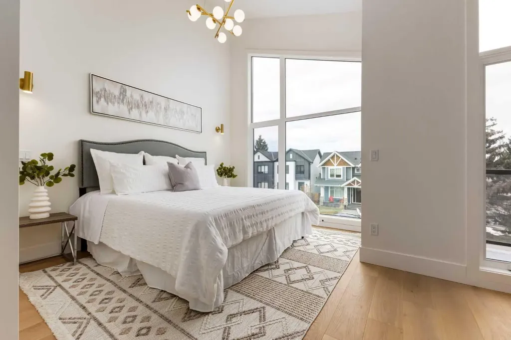 631 28 Avenue NW Calgary AB T2M2L2
