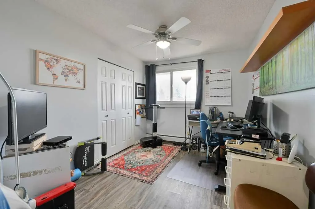 7740 Hunterview Drive NW Calgary AB T2K 5C9