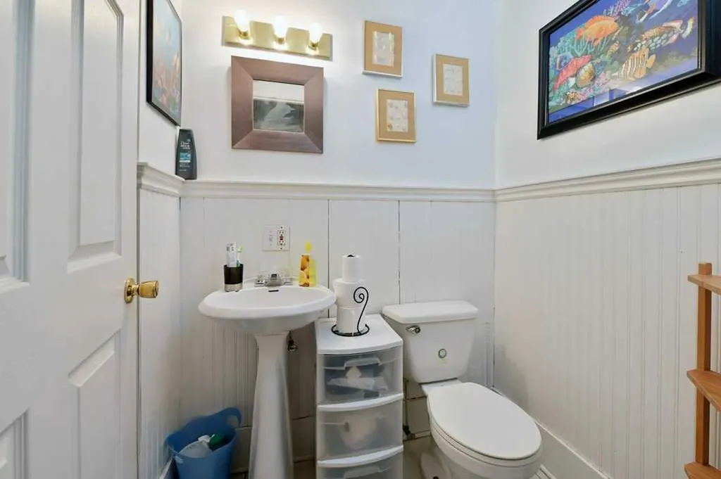 7740 Hunterview Drive NW Calgary AB T2K 5C9