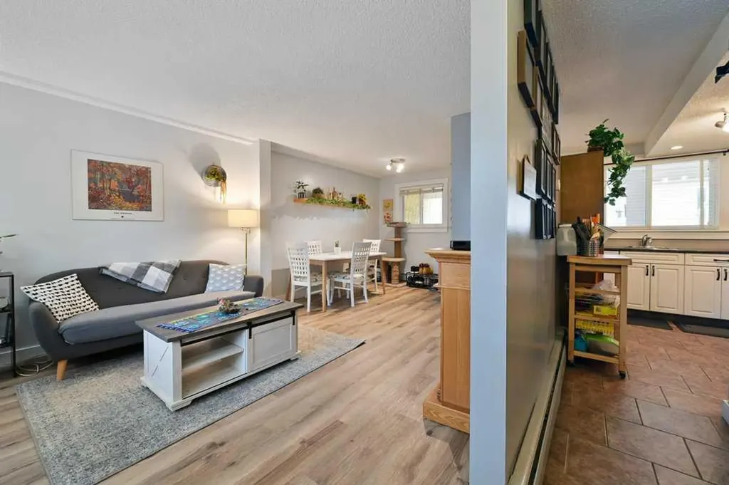7740 Hunterview Drive NW Calgary AB T2K 5C9