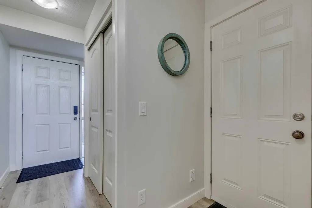 44 Everridge Common SW Calgary AB T2Y5G9
