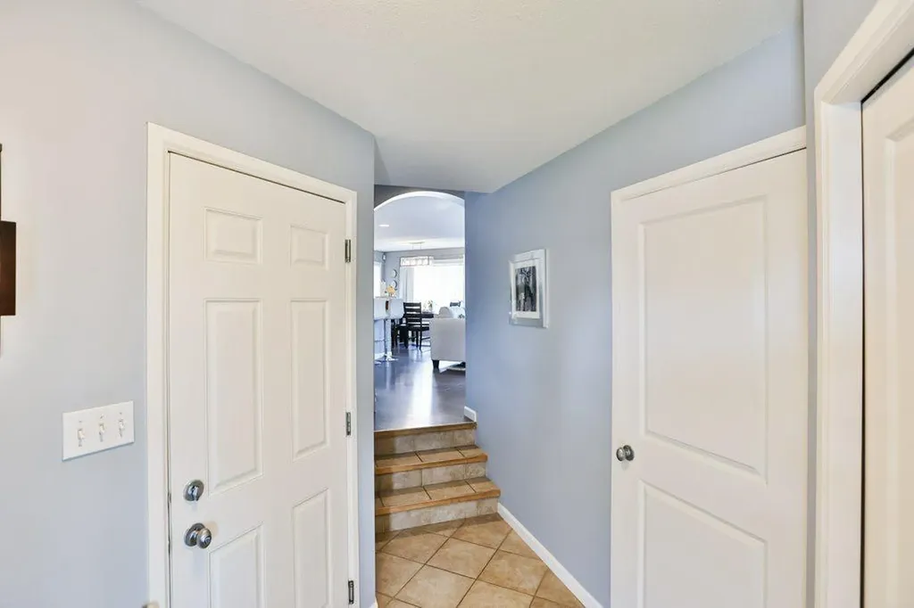 573 Squamish Lane W Lethbridge AB T1K 7Z9