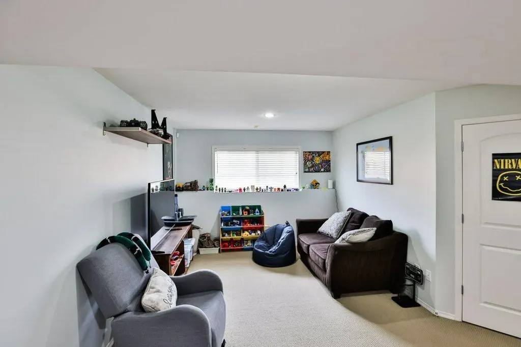 573 Squamish Lane W Lethbridge AB T1K 7Z9