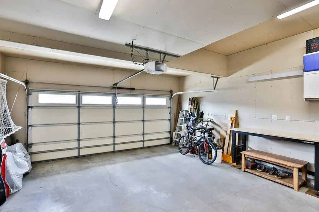 573 Squamish Lane W Lethbridge AB T1K 7Z9
