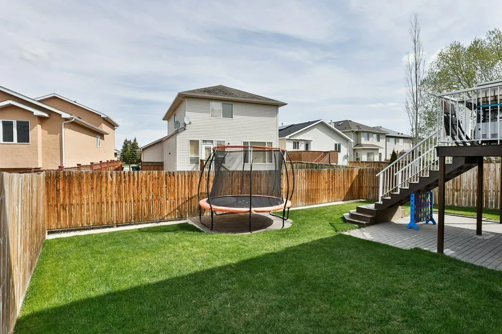 573 Squamish Lane W Lethbridge AB T1K 7Z9
