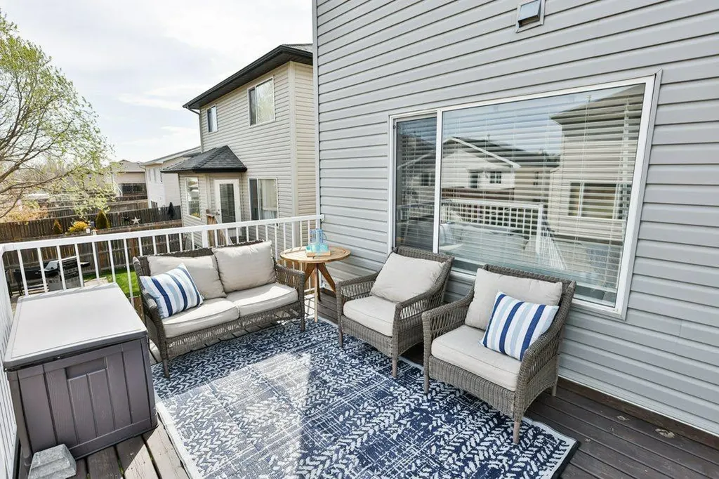 573 Squamish Lane W Lethbridge AB T1K 7Z9