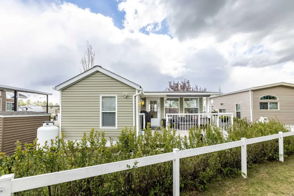 35468 Range Road 30 Rural Red Deer County AB T4G 0M3