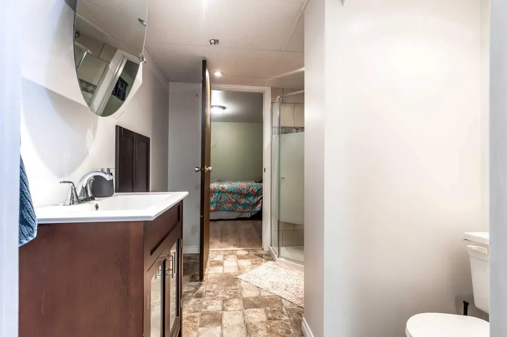 116 19 Street NE Medicine Hat AB T1C1B1