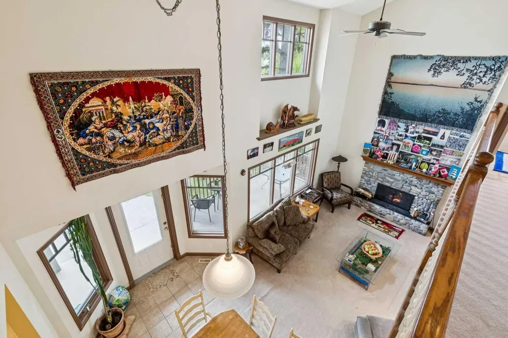 361 Wildwood Drive SW Calgary AB T3C 3E4