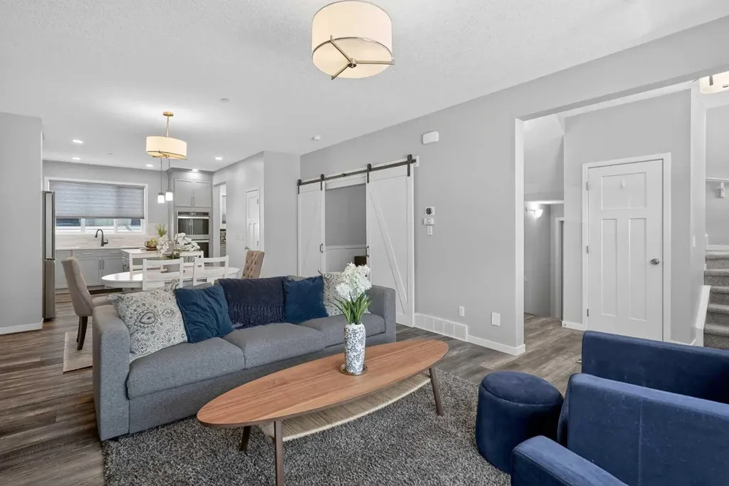 31 Lucas Boulevard NW Calgary AB T3P 1H8