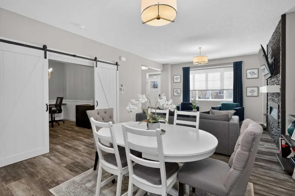 31 Lucas Boulevard NW Calgary AB T3P 1H8