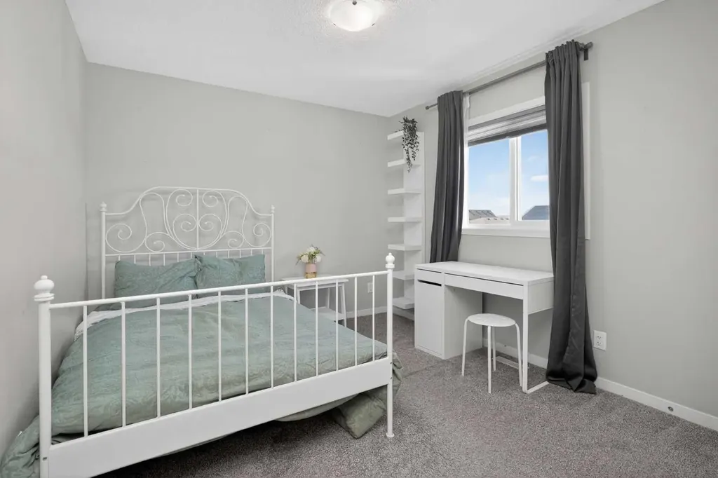 31 Lucas Boulevard NW Calgary AB T3P 1H8