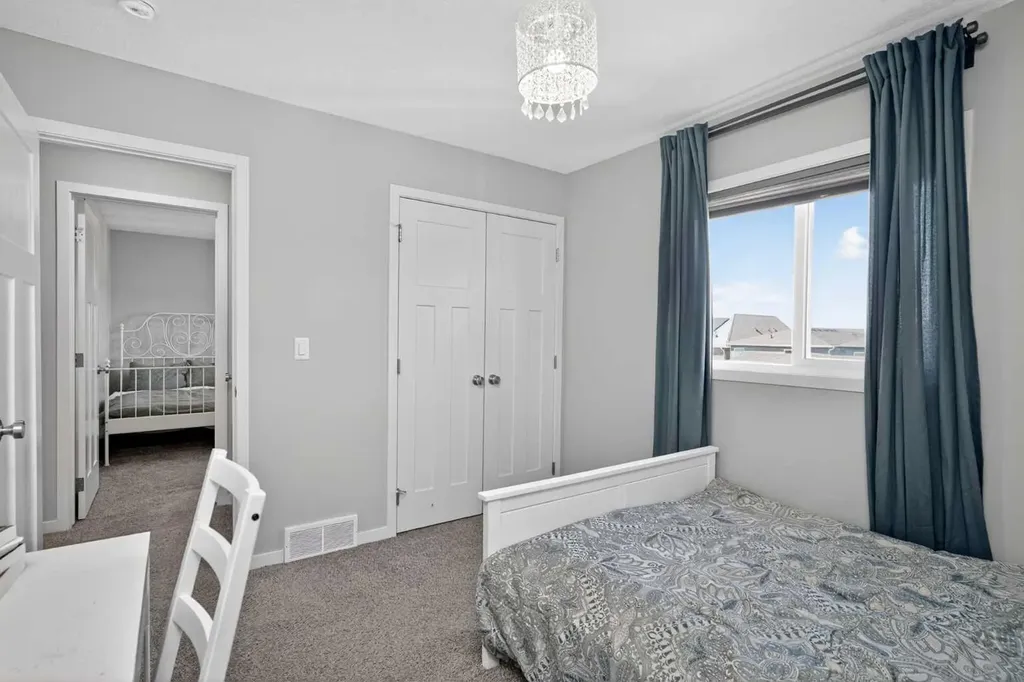 31 Lucas Boulevard NW Calgary AB T3P 1H8