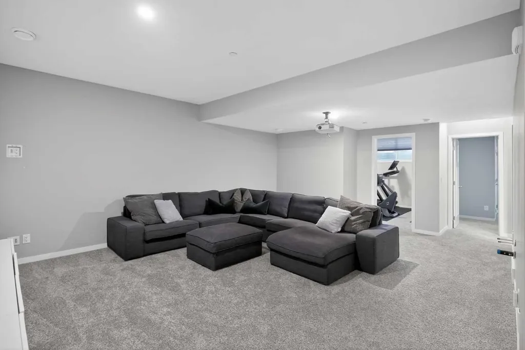 31 Lucas Boulevard NW Calgary AB T3P 1H8