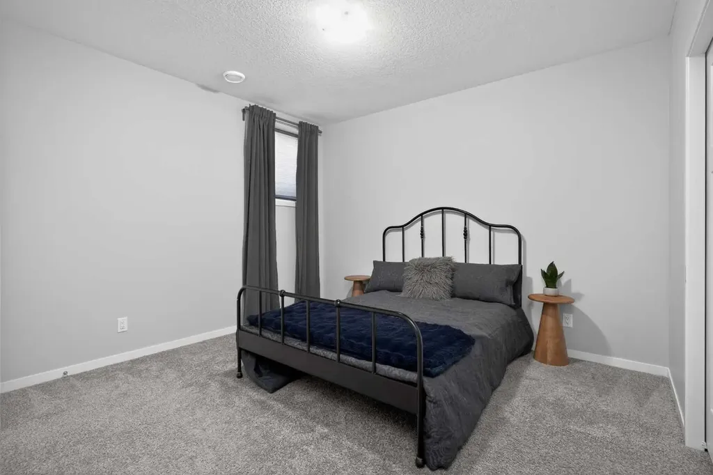 31 Lucas Boulevard NW Calgary AB T3P 1H8
