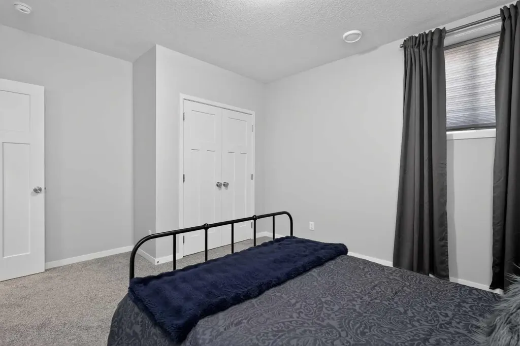 31 Lucas Boulevard NW Calgary AB T3P 1H8