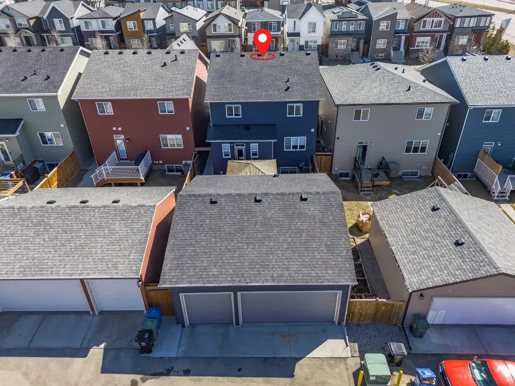 31 Lucas Boulevard NW Calgary AB T3P 1H8