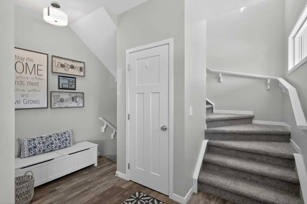 31 Lucas Boulevard NW Calgary AB T3P 1H8