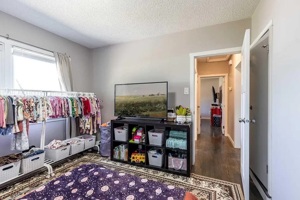 538 6 Street SW Medicine Hat AB T1A 4J2