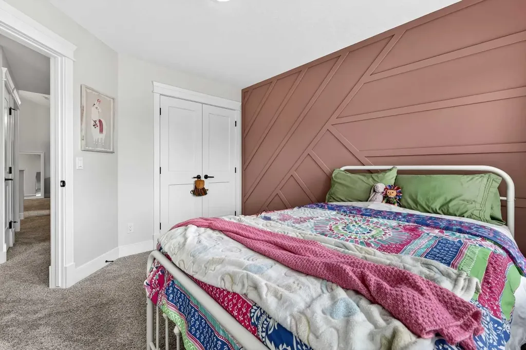 652 Reynolds Crescent SW Airdrie AB T4B 5G1