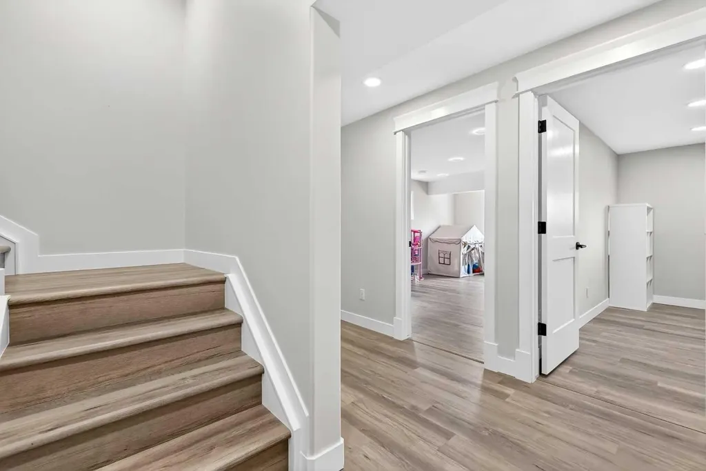 652 Reynolds Crescent SW Airdrie AB T4B 5G1