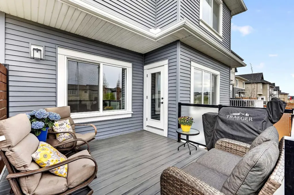 652 Reynolds Crescent SW Airdrie AB T4B 5G1