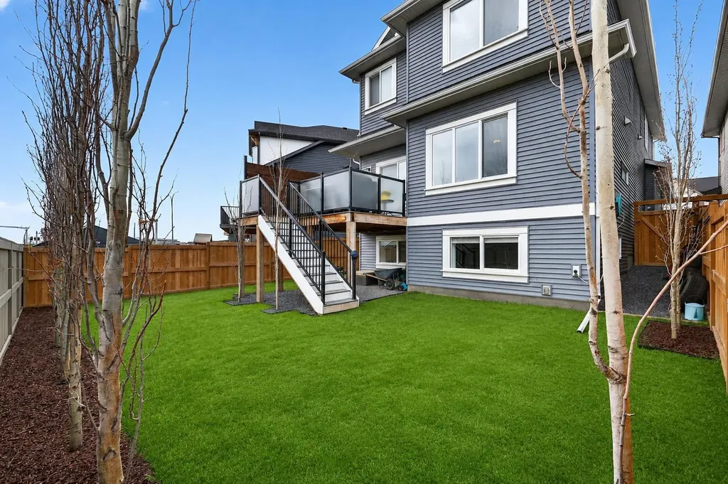 652 Reynolds Crescent SW Airdrie AB T4B 5G1
